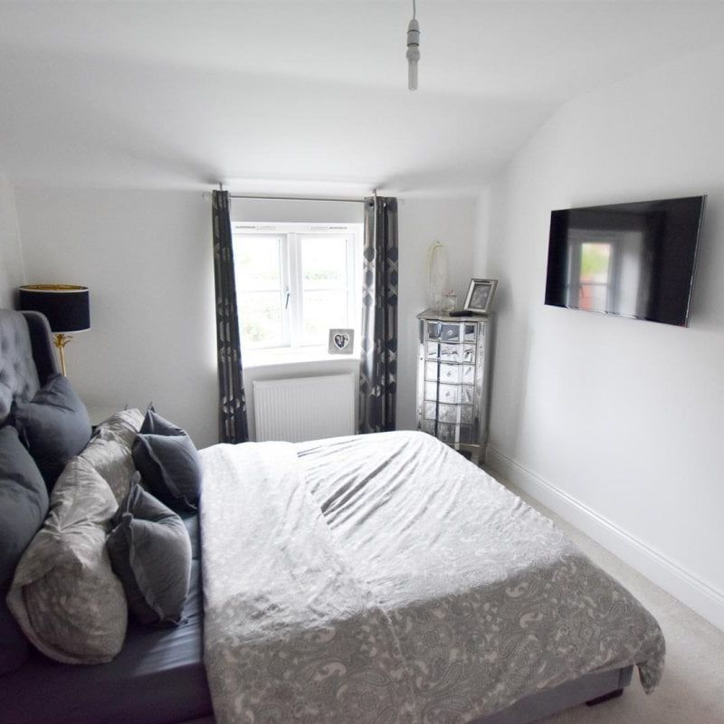 Spruce Square - Photo 1