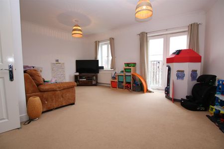 2 bed Flat for let - Photo 4