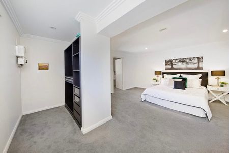 Scarborough - Photo 5