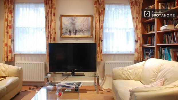 Decorated room in shared apartment in Drumcondra, Dublin - Photo 1