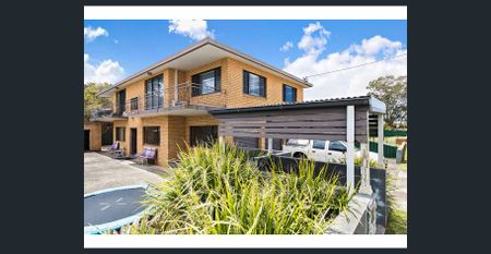 BRIGHT AIR-CONDITIONED UNIT IN SOUGHT AFTER BEACHSIDE LOCATION - Photo 4