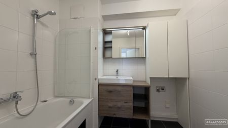 RUHIG WOHNEN. ENTSPANNT LEBEN. – 3 ZIMMER MIT BALKON & POOL | ZELLMANN IMMOBILIEN - Foto 4
