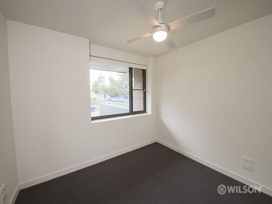 Gorgeous modern 2 bedroom apartment - Photo 1