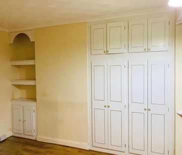 2 bedroom semi-detached house to rent - Photo 2