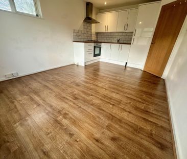 Wescott Way, Bournemouth - Photo 6