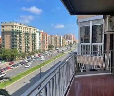 Valencia - Photo 1