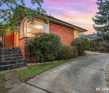 Large 3 Bedroom Home In Prime Location With Self Contained Studio. - Photo 5