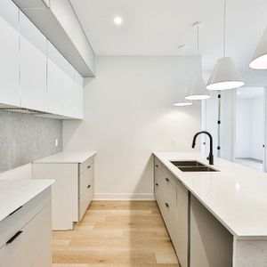 Magnifique 5 ½ lumineux - Non-meublé - à 2 minutes du Lac des Sables – Sainte-Agathe-des-Monts - Photo 2