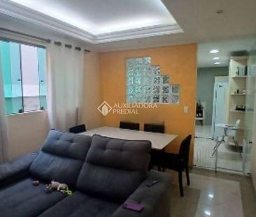 Sobrado com 6 quartos e 289m² para alugar em Jardim das Maravilhas,... - Foto 1
