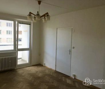 Pronájem bytu 1+1 s balkonem, Sokolov - Photo 1