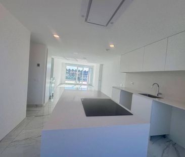 3 room luxury penthouse for rent in Valencia, Spain - Photo 5