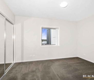 Spacious 3 Bedroom Apartment in the "Vierra" Complex - Photo 4