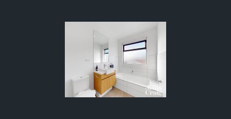 Spacious home in prime location! - Photo 5