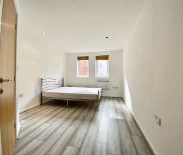 5 Elmira Way, SALFORD - Photo 2