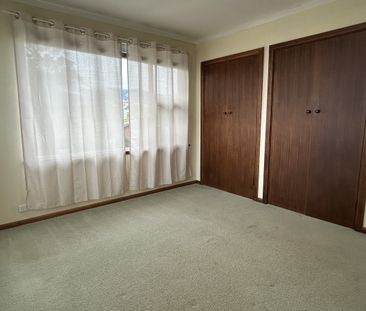 Low Maintenance Three Bedroom Home - Photo 2