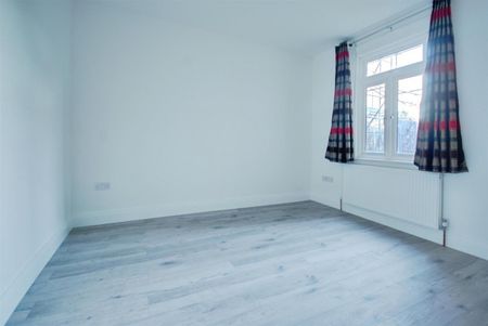 Escourt Road, Watford - Photo 3