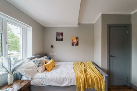 8 Bed Semi-Detached House, Charter Avenue, CV4 - Photo 5