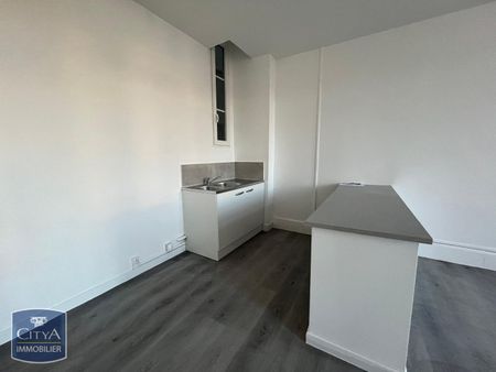 Location Appartement 3 pièces 92m² MARSEILLE 2ème - Photo 2
