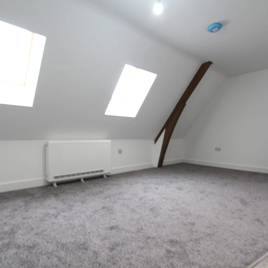 Flat 7 102 Chaucer Close, Sheffield, S5 - Photo 1