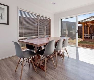 Quality spacious 3 bedroom Home !! - Photo 3