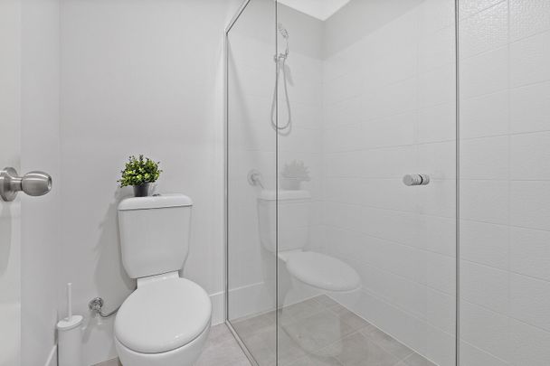 Ellenbrook - Photo 1