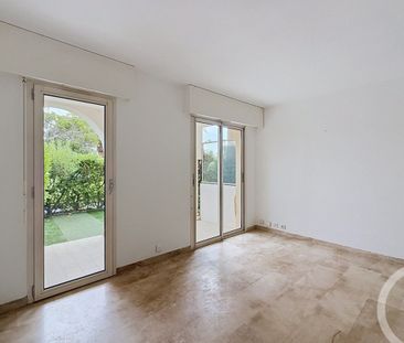Mandelieu-la-Napoule - Appartement à louer - Studio - 19 m² - 595 € - Photo 1