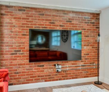 3 bedroom semi-detached house to rent - Photo 1