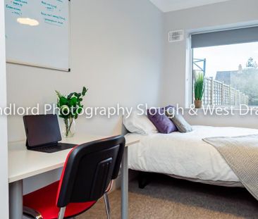 6 bedroom semi-detached house to rent - Photo 3