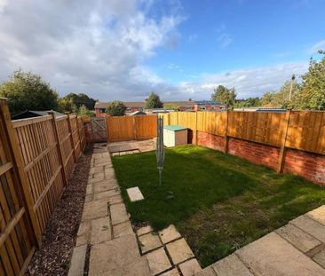 3 bedroom terraced house to rent - Photo 1
