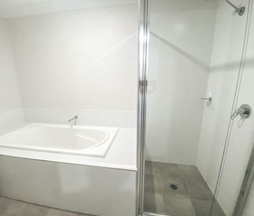 4 BEDROOM DUPLEX - Photo 1