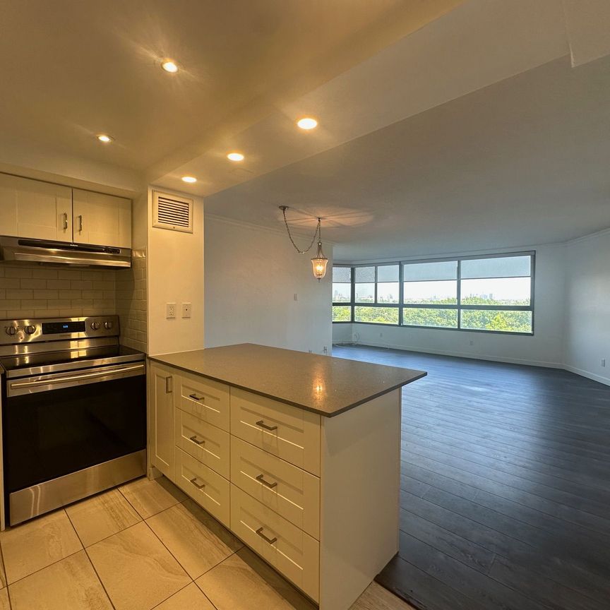 For Lease - 1300 Bloor Street Unit# 905, Mississauga, Ontario - Photo 1