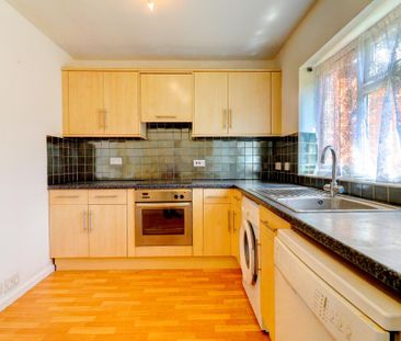 2 bedroom maisonette to rent - Photo 6