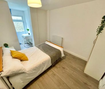 5 bedroom house share to rent - Photo 2