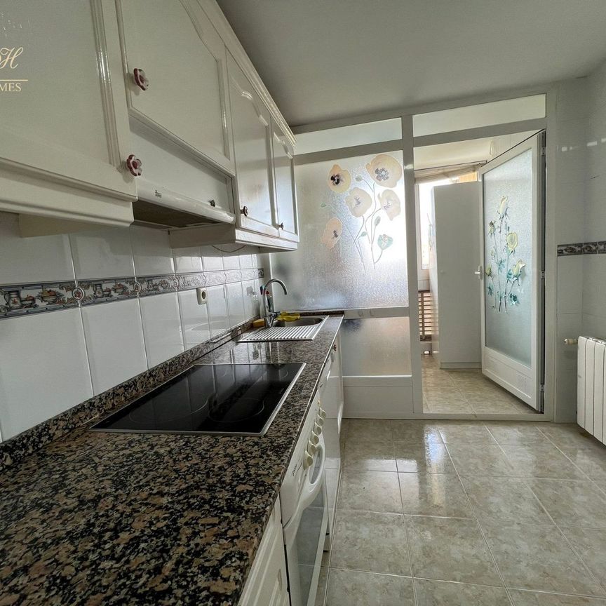 Apartamento en alquiler y venta en Albir - Photo 1