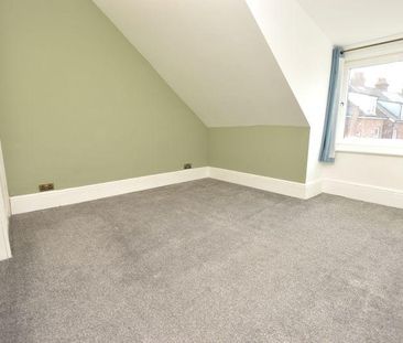 4 bedroom semi-detached house to rent - Photo 6