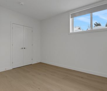 For Lease - 137 Marquette Avenue Unit# 1, Vanier and Kingsview Park... - Photo 2