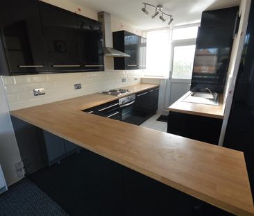 Town Lane, Wirral, CH63 - Photo 2