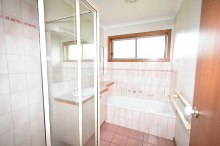 NEAT & TIDY - Photo 5