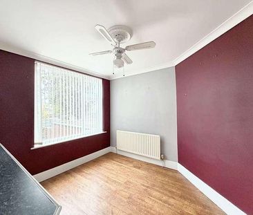 Evenlode Crescent, Coventry, CV6 - Photo 2