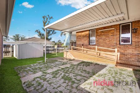 “Bright 3-Bedroom Family Home” - Photo 3