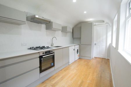 4 bedroom duplex to rent - Photo 2