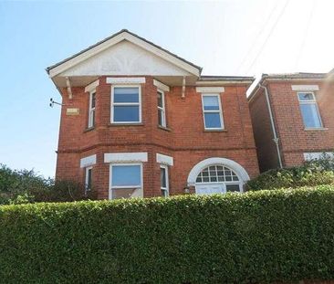 Bedroom Detached House In Winton, BH9 - Photo 6