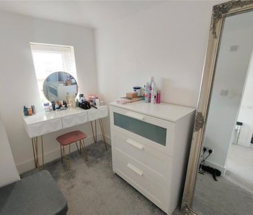 4 bedroom detached house to rent - Photo 6