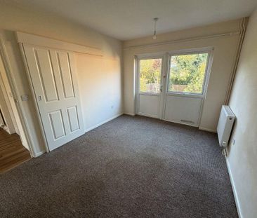 2 bedroom property to rent - Photo 2
