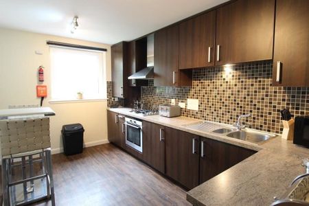 Baker Road, Mid Floor, Aberdeen, AB24 - Photo 2