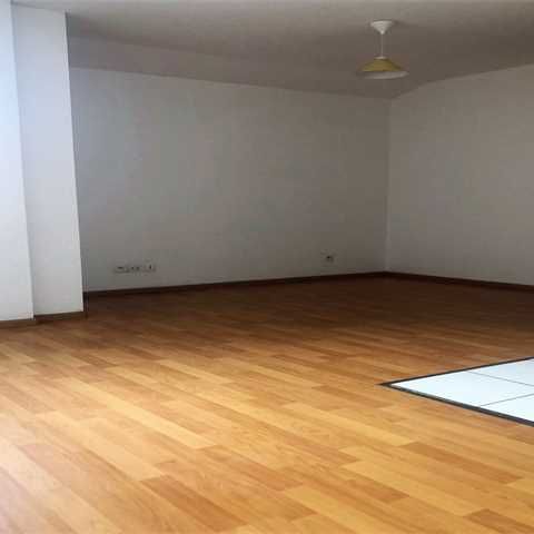 Location Appartement 1 pièce 31m² - Photo 2