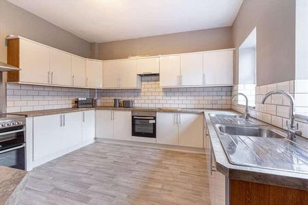 Double Room, Bromyard Road, Worcester, WR2 - Photo 2