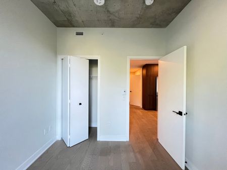 5605 Av. Pierre De Coubertin Montréal (Mercier, QC H1N - Photo 5