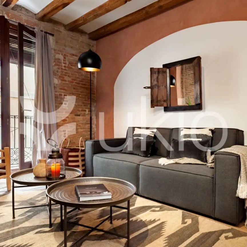 Apartamento de alquiler en Carrer Dels Flassaders, Sant Pere, Sta. Caterina i la Ribera - Photo 1