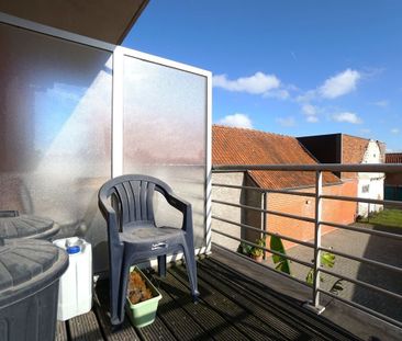 2 slaapkamer-appartement met terras en garage, gelegen in het centr... - Foto 3